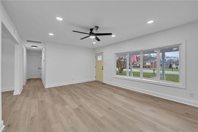 4301 Airline BLVD, Chesapeake, VA 23321