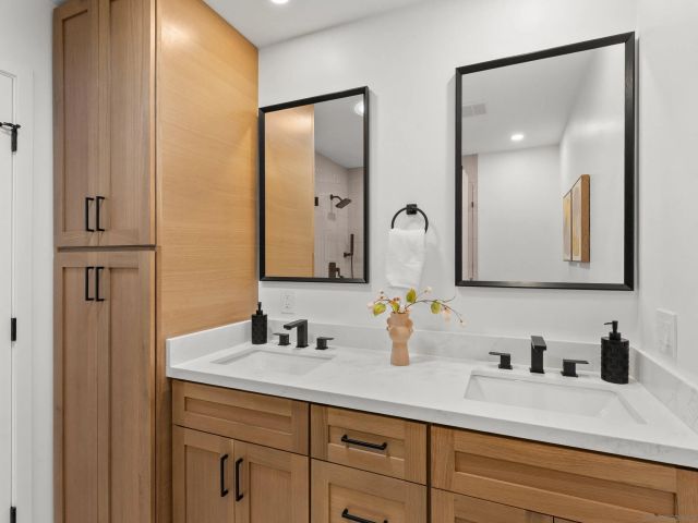 11095 Delphinus Way, San Diego, CA 92126