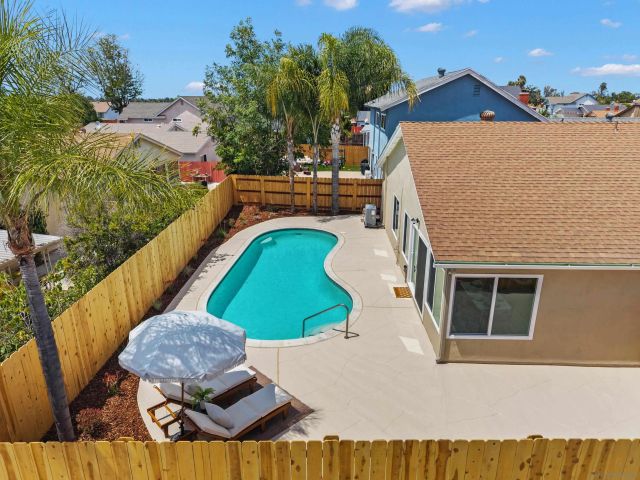 11095 Delphinus Way, San Diego, CA 92126