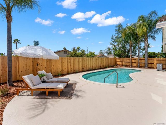 11095 Delphinus Way, San Diego, CA 92126