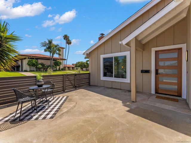 11095 Delphinus Way, San Diego, CA 92126