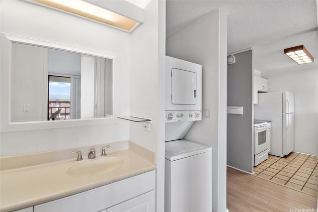 98-500 Koauka Loop 22M, Aiea, HI 96701