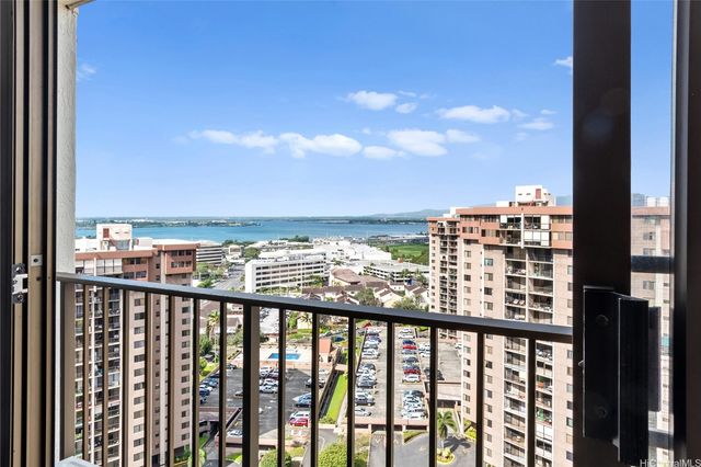 98-500 Koauka Loop 22M, Aiea, HI 96701