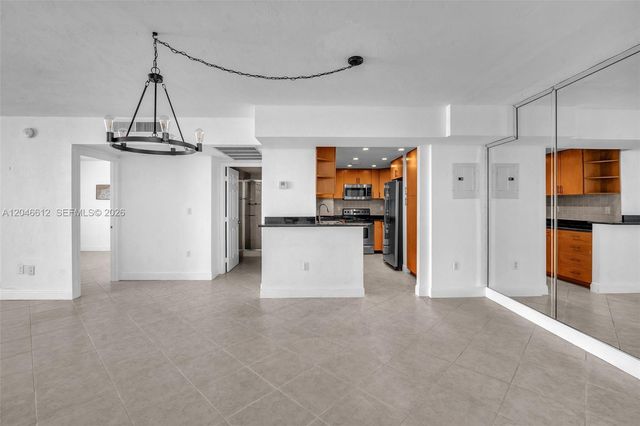 10350 W Bay Harbor Dr 8F, Bay Harbor Islands, FL 33154