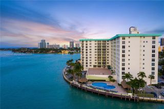 10350 W Bay Harbor Dr 8F, Bay Harbor Islands, FL 33154