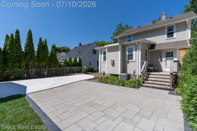 610 Blunk Street, Plymouth, MI 48170