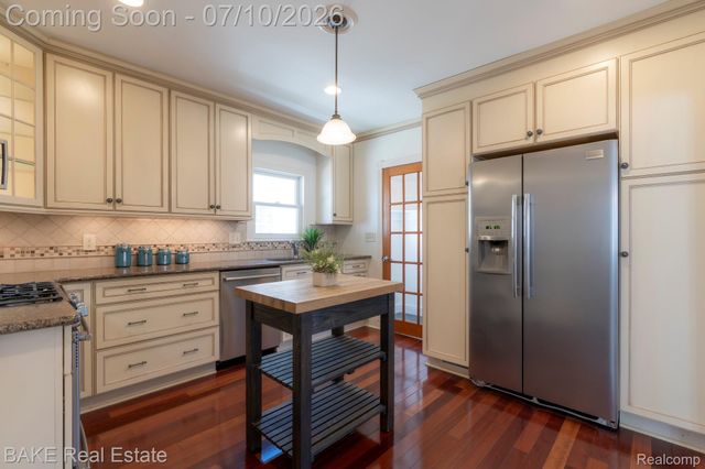 610 Blunk Street, Plymouth, MI 48170