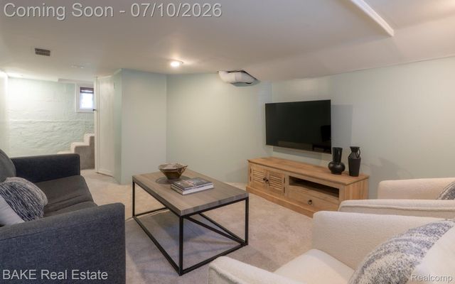610 Blunk Street, Plymouth, MI 48170