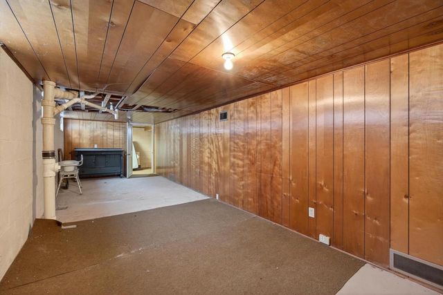 1631 OAK STREET, Wisconsin Rapids, WI 54494