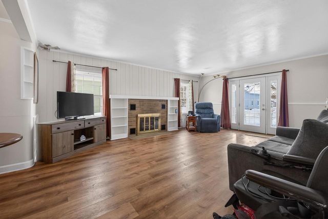 1631 OAK STREET, Wisconsin Rapids, WI 54494