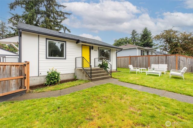1420 S 129th Street, Burien, WA 98168