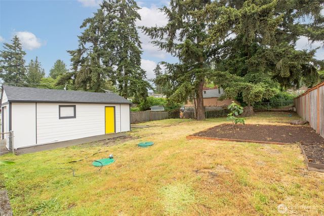 1420 S 129th Street, Burien, WA 98168