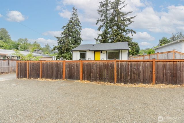 1420 S 129th Street, Burien, WA 98168