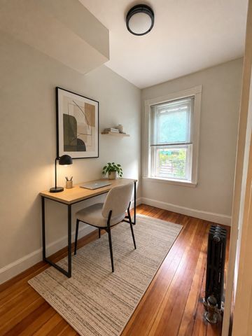 6 Strathmore Rd 2A, Brookline, MA 02445