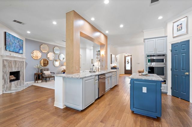 6506 Colonial Drive, Granbury, TX 76049