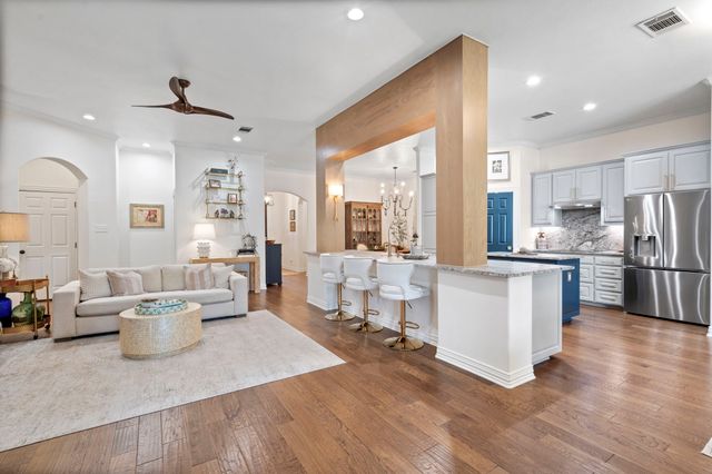 6506 Colonial Drive, Granbury, TX 76049