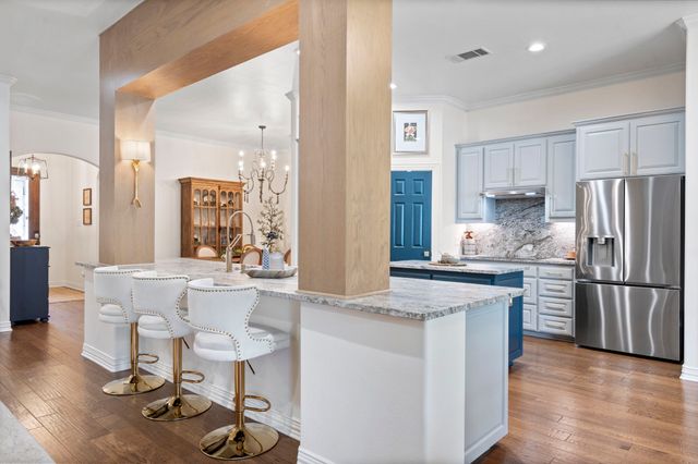 6506 Colonial Drive, Granbury, TX 76049