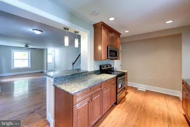 214 HIGHLAND AVE, Downingtown, PA 19335