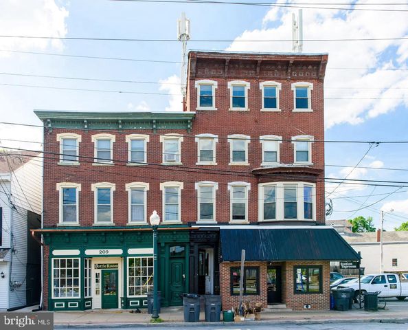 214 HIGHLAND AVE, Downingtown, PA 19335