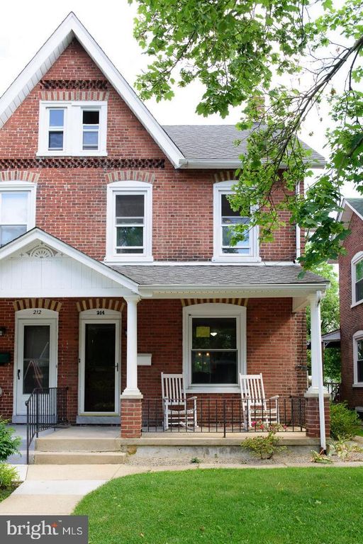 214 HIGHLAND AVE, Downingtown, PA 19335