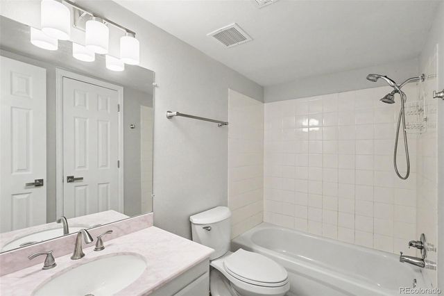 4310 S Andes Way 203, Aurora, CO 80015