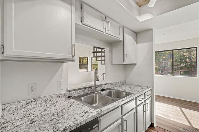 4310 S Andes Way 203, Aurora, CO 80015