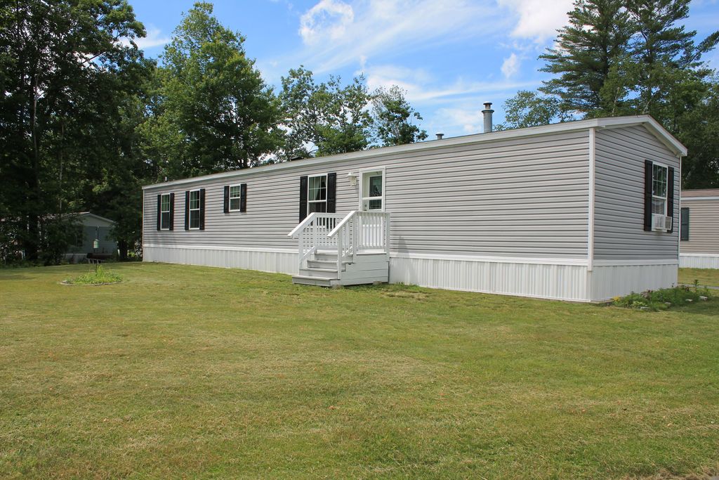 7 Arrowhead Drive, Lisbon, ME 04250 — exterior