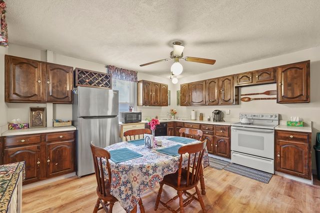 34 Goodrich St, North Adams, MA 01247