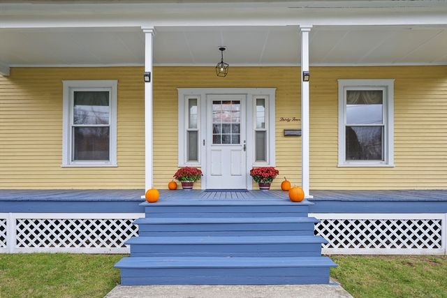 34 Goodrich St, North Adams, MA 01247