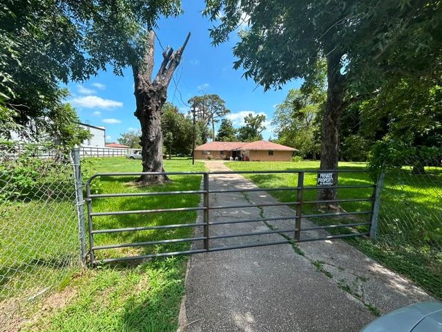 16019 Avenue C, Channelview, TX 77530