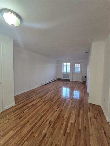 22-11 119th Street 2, College Point, NY 11356