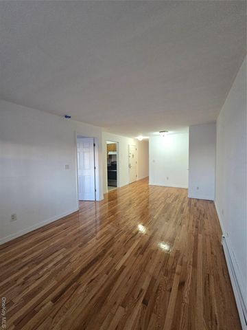 22-11 119th Street 2, College Point, NY 11356