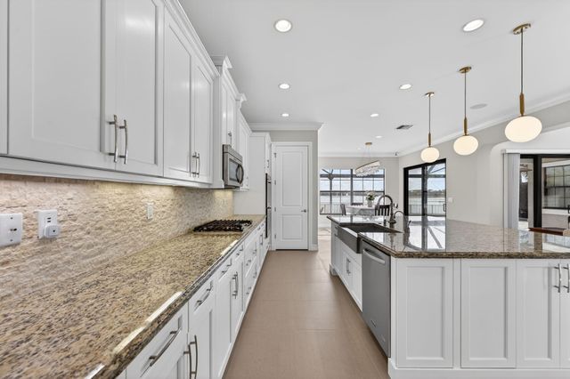 8520 Watercrest Circle W, Parkland, FL 33076