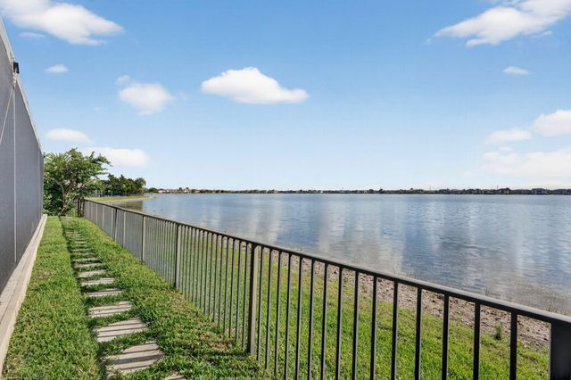 8520 Watercrest Circle W, Parkland, FL 33076