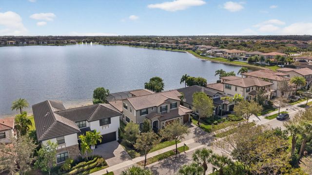 8520 Watercrest Circle W, Parkland, FL 33076