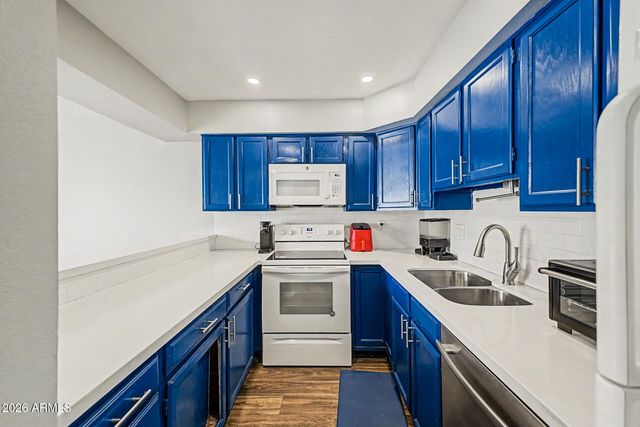 2121 S PENNINGTON Street 2, Mesa, AZ 85202