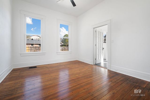 1902 Calmes Street, Mobile, AL 36606