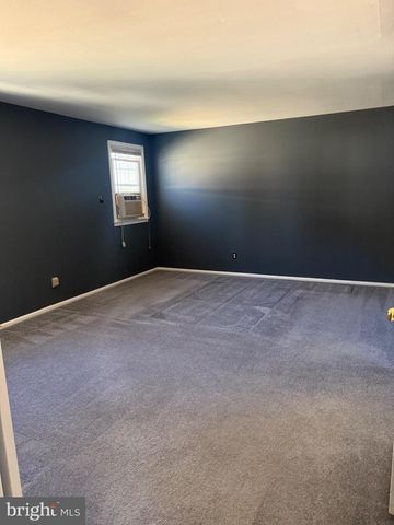 9658 SANDANNE RD, Philadelphia, PA 19115