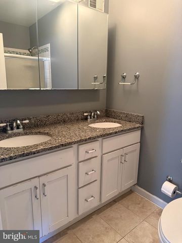 9658 SANDANNE RD, Philadelphia, PA 19115