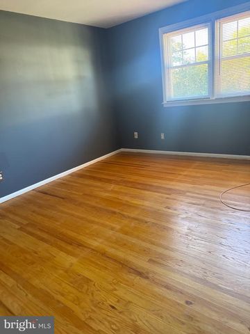 9658 SANDANNE RD, Philadelphia, PA 19115