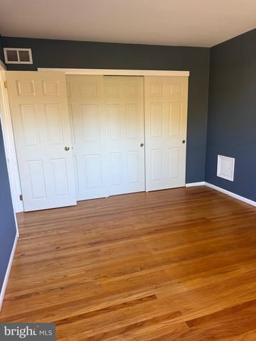 9658 SANDANNE RD, Philadelphia, PA 19115