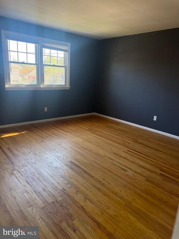 9658 SANDANNE RD, Philadelphia, PA 19115
