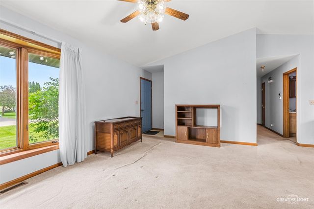 285 E Legner Street, Leland, IL 60531