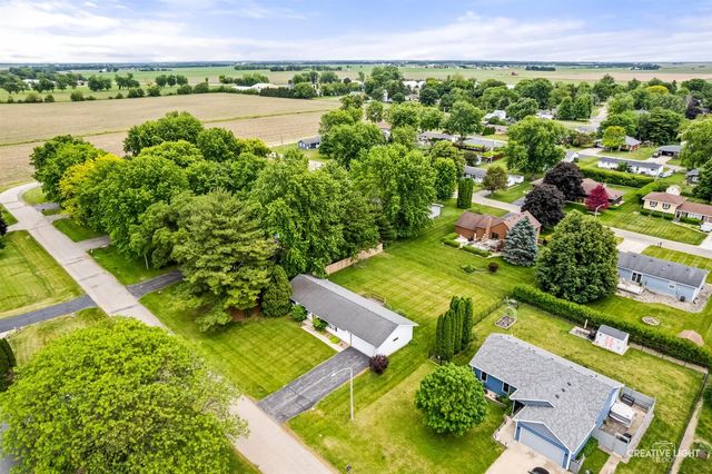 285 E Legner Street, Leland, IL 60531