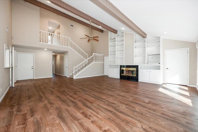 7 Hogan Lane, Huntsville, TX 77340