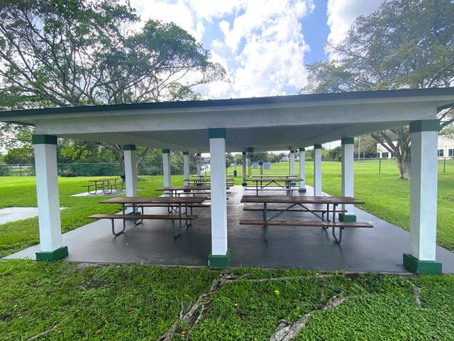 4570 NW 16th Avenue, Tamarac, FL 33309