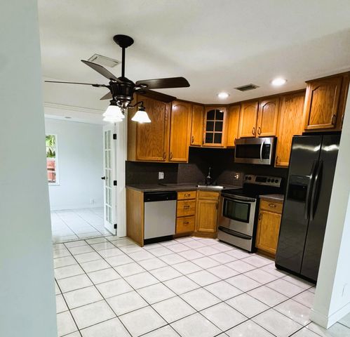 4570 NW 16th Avenue, Tamarac, FL 33309