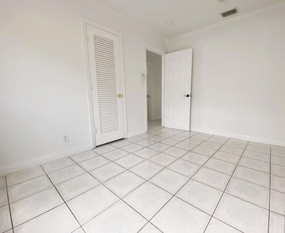 4570 NW 16th Avenue, Tamarac, FL 33309