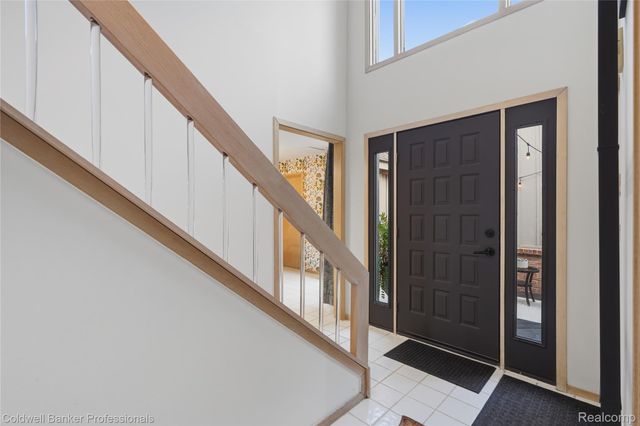 28625 Auburn Court, Farmington Hills, MI 48331