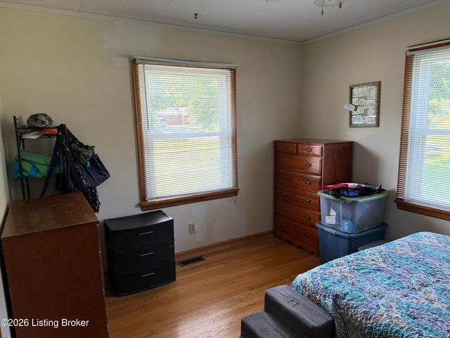 5848 S Wilson Rd, Elizabethtown, KY 42701